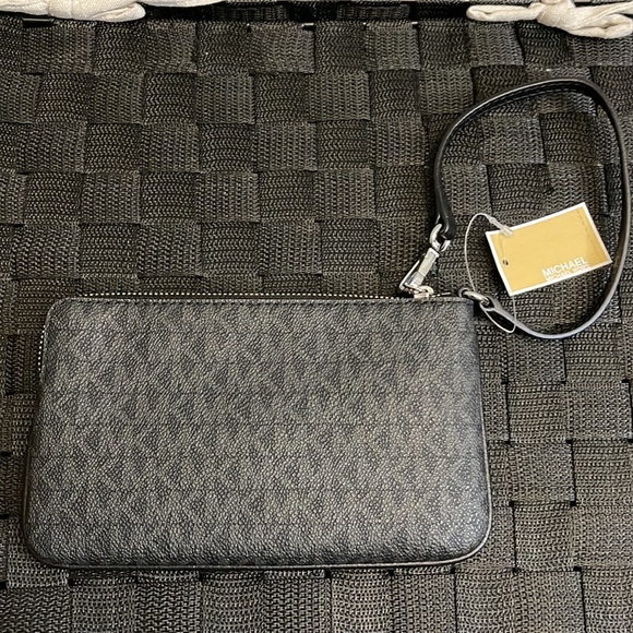 Michael Kors Wristlet - Picture 2 of 3